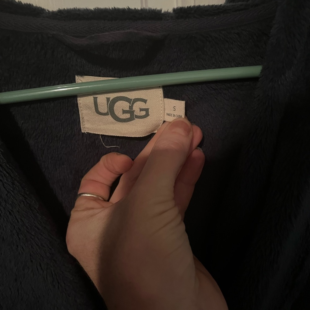 Ugg Bathrobe - image 3